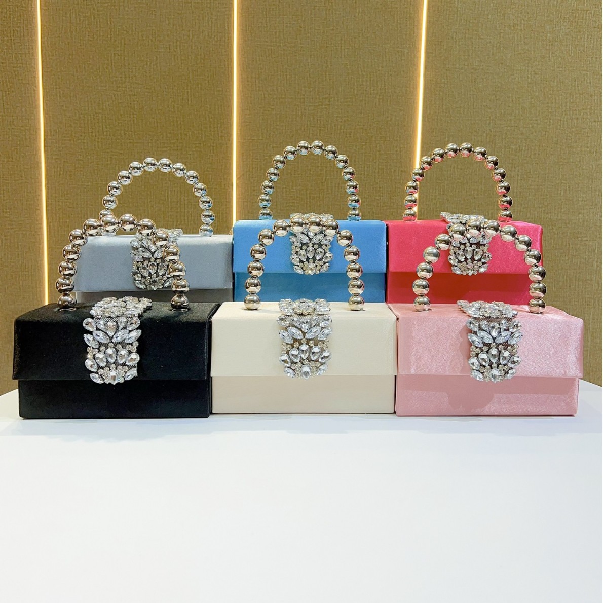 Sparkling Rhinestone Pearl Box - مراجعة Tassel Fringe Trim وسعره