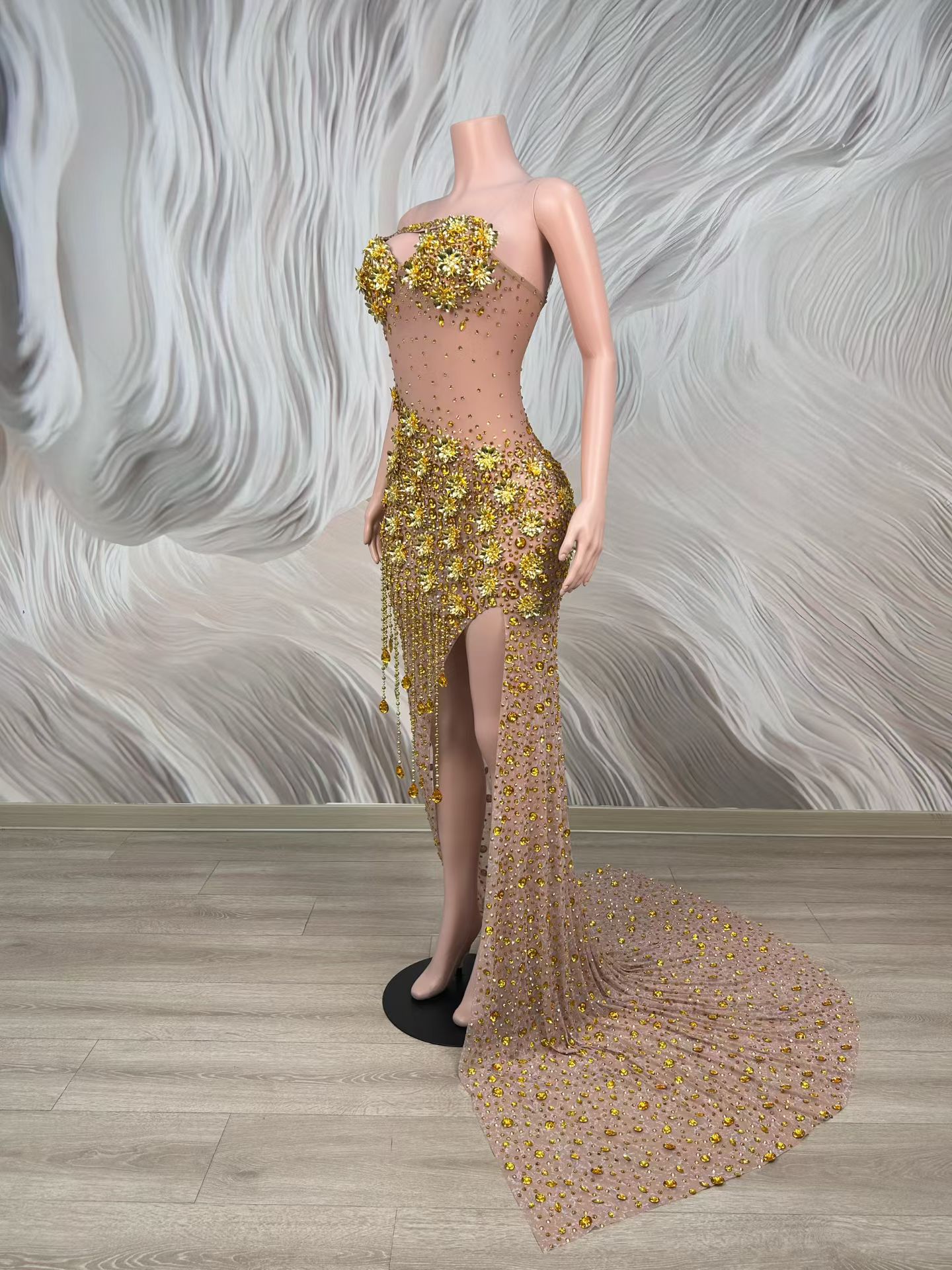 Zanhua Luxury Golden Crystal E - مراجعة Embellish Knit وسعره