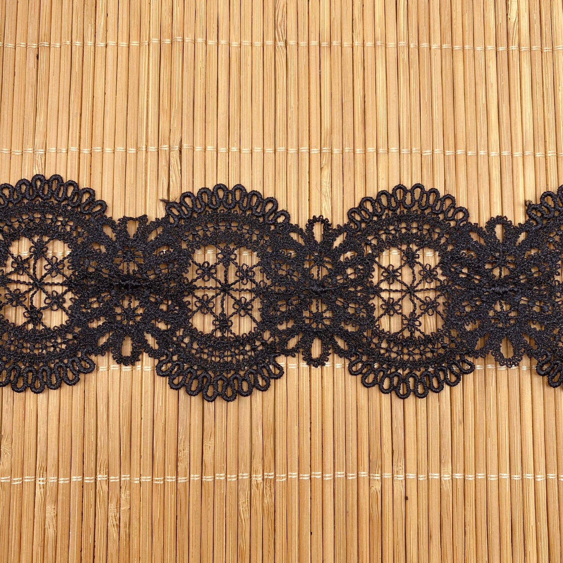 Hollow Flower Embroidered Lace - مراجعة Lace Ribbon Trim وسعره