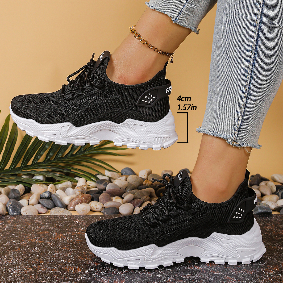 Women's sports shoes 2025: Bre - مراجعة Guipure Lace Panel وسعره