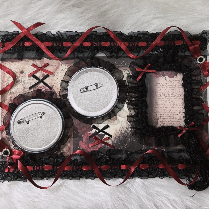 Gothic black red Card Holder I - مراجعة Organza Ribbon Spool وسعره
