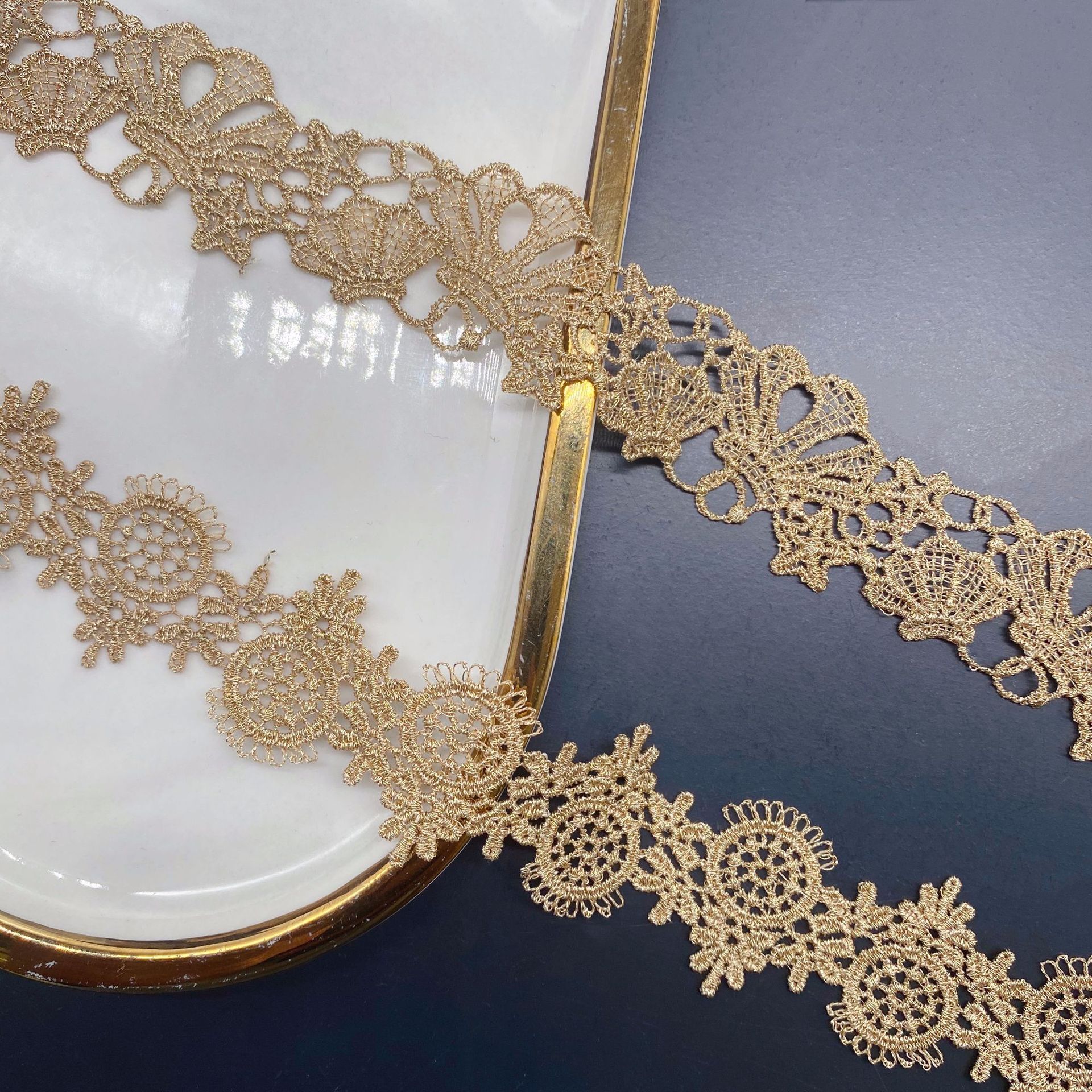 2yards Golden Embroidered Love - مراجعة Lace Ribbon Trim وسعره