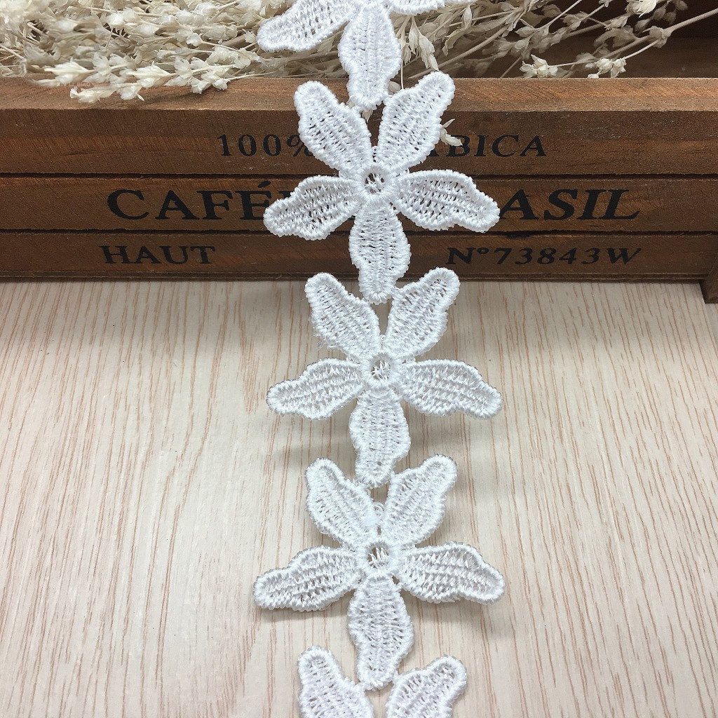 Embroidered Five-leaf Flower O - مراجعة Lace Ribbon Trim وسعره