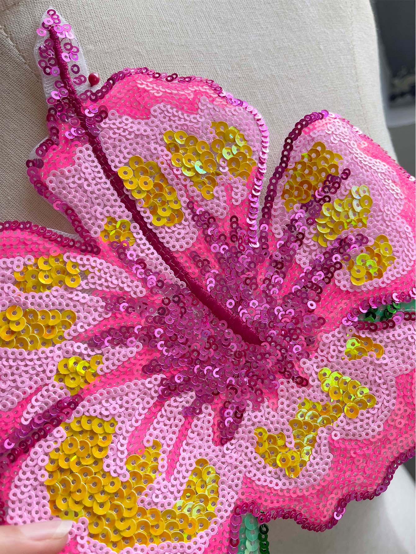 1 Piece 26CM Shining Pink Sequ - مراجعة Applique Patch Flower وسعره