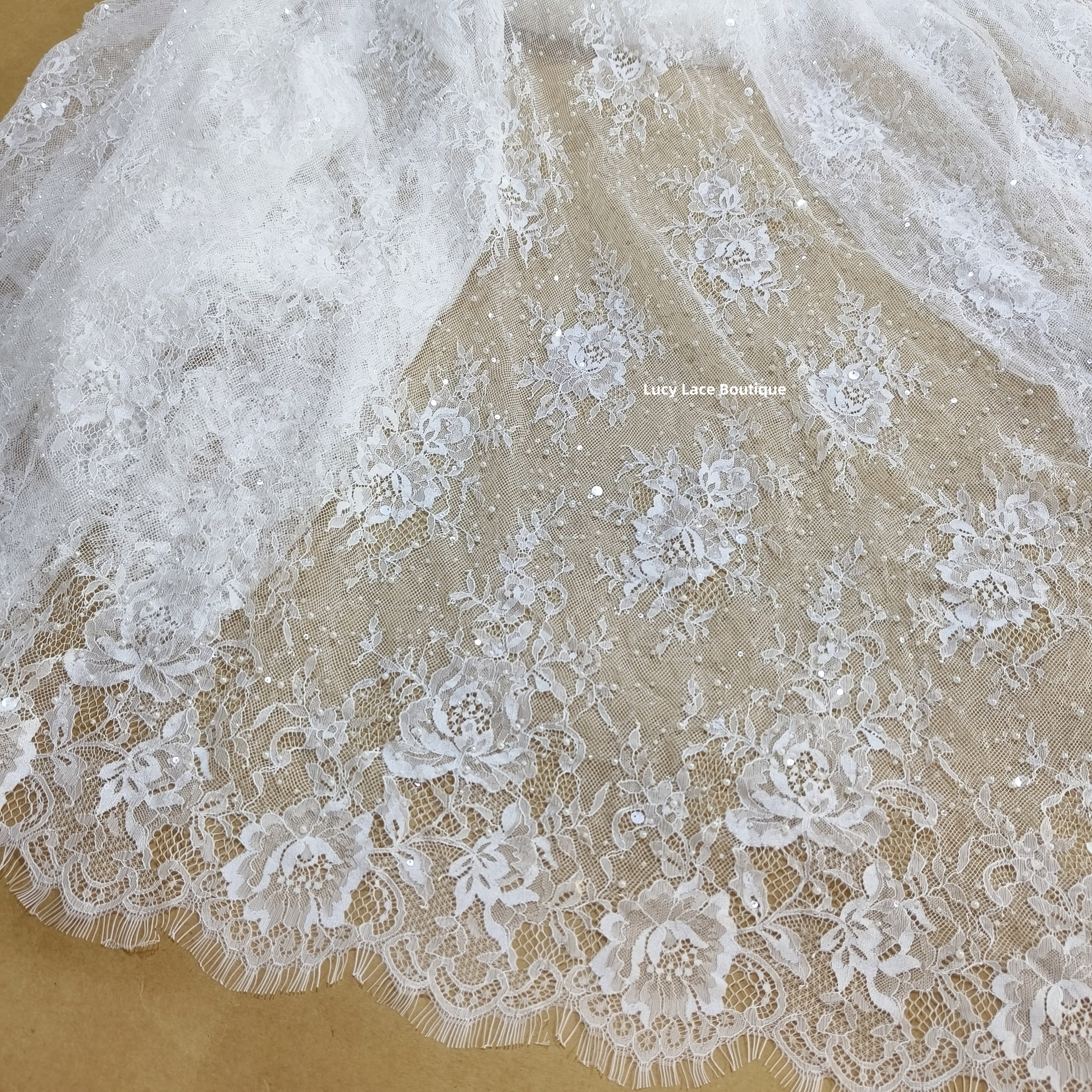 1 Panel 1.5M Wide 3M Long Off  - مراجعة Sequin Fabric Panel وسعره