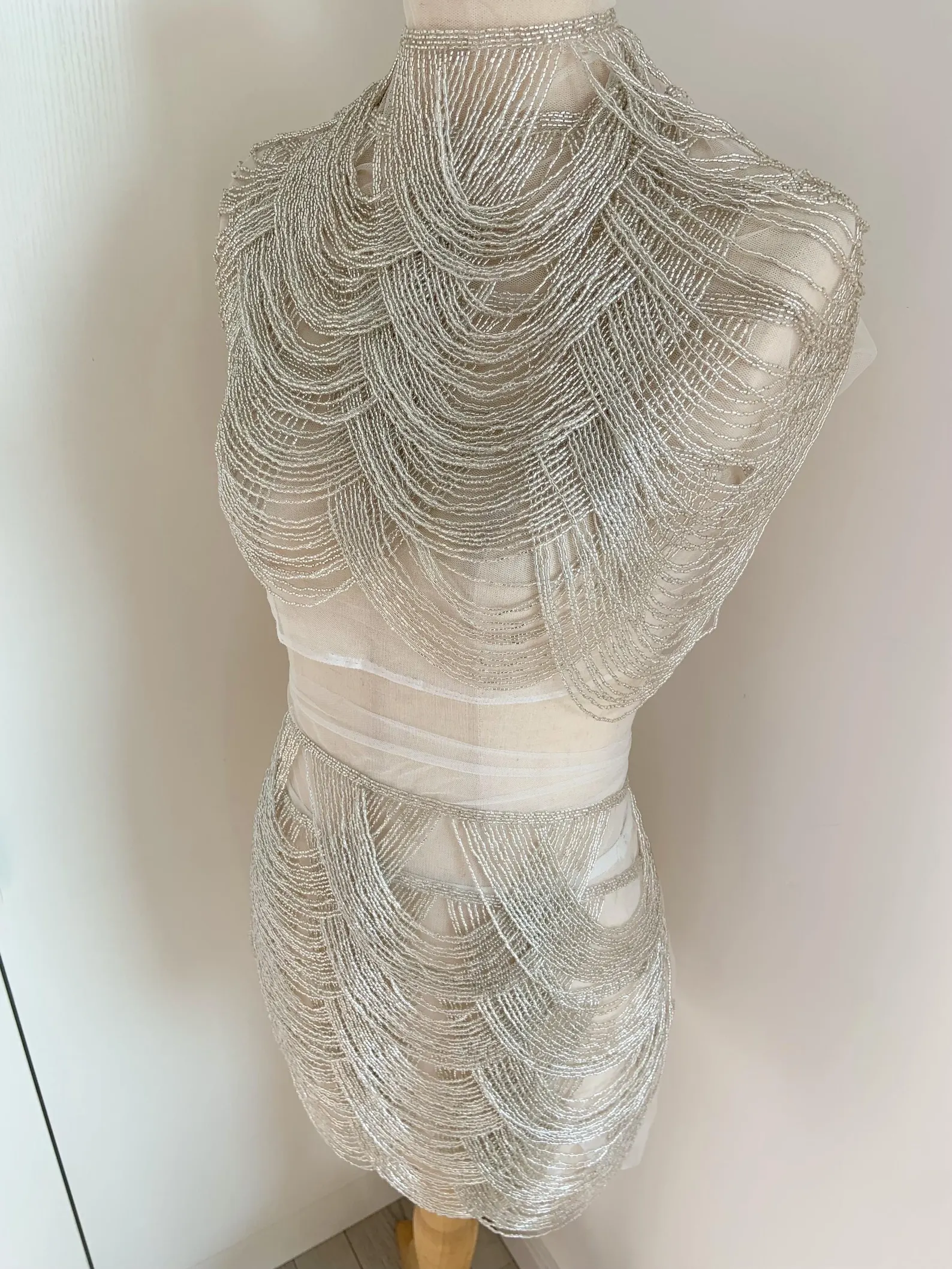 Silver Chains Cape Fabric, Bea - مراجعة Beaded Trim Fringe وسعره