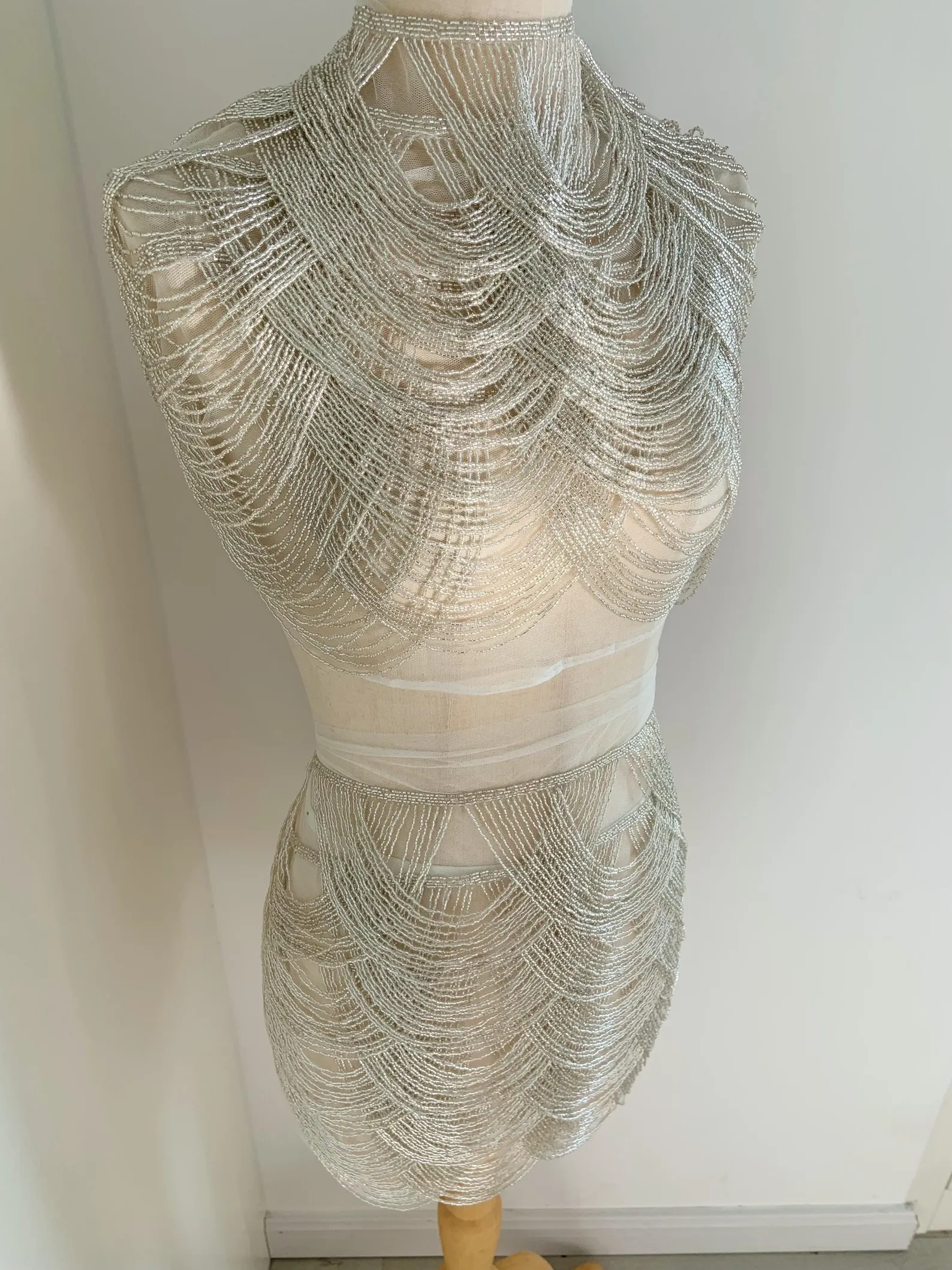 Silver Chains Cape Fabric, Bea - مراجعة Beaded Trim Fringe وسعره