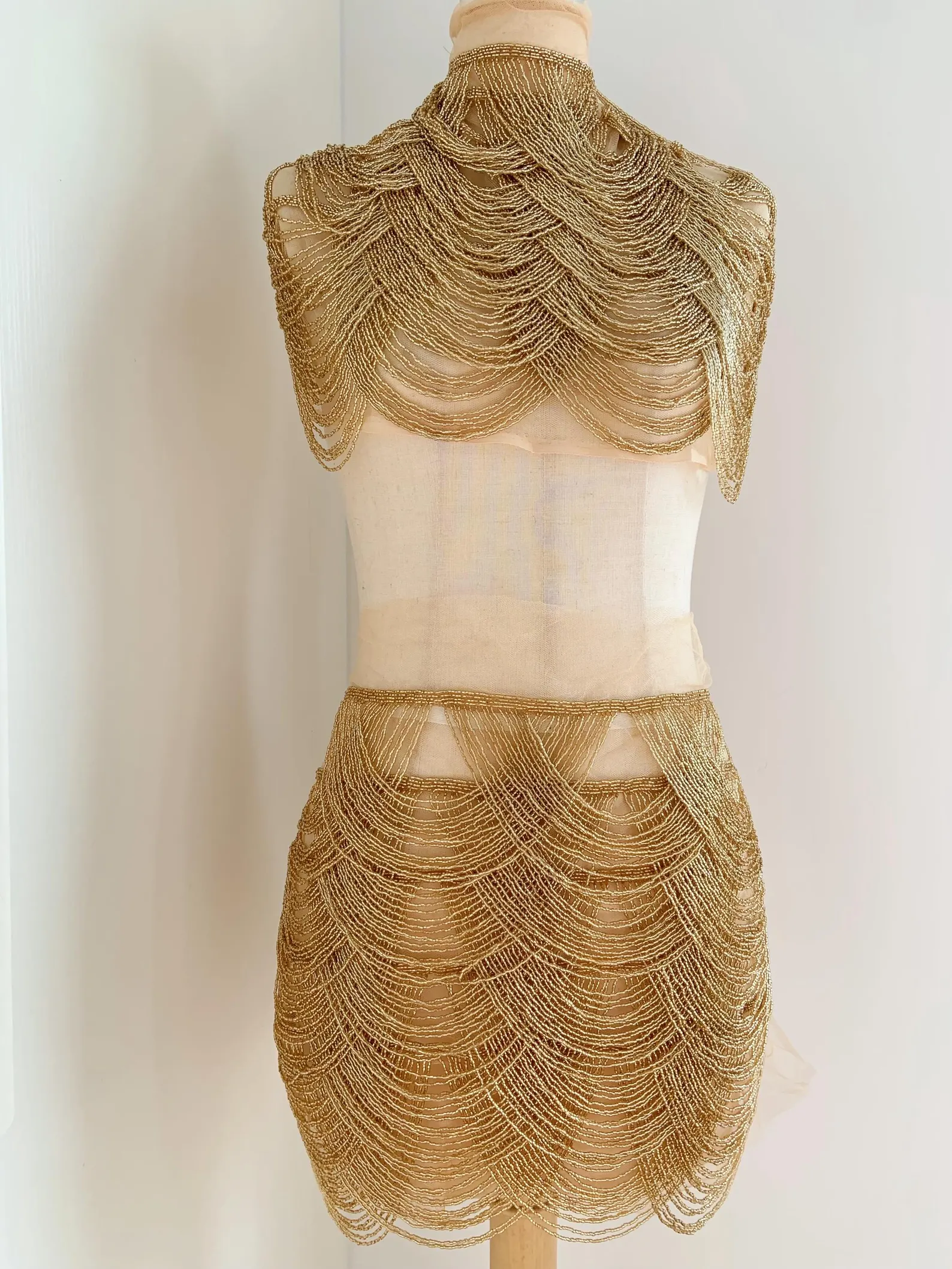 Silver Chains Cape Fabric, Bea - مراجعة Beaded Trim Fringe وسعره